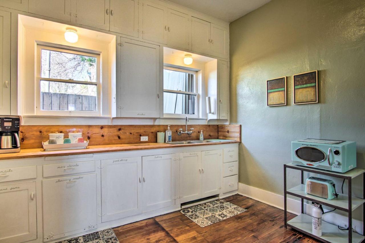 Bright Bisbee Cottage With Air Conditioning! Bagian luar foto